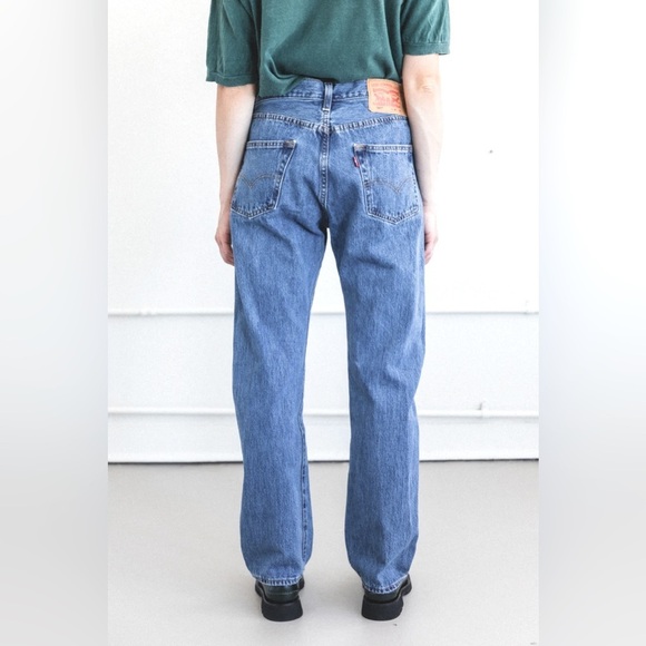 Y2K Vintage Levi's 501 Jeans Straight Fit Medium Wash 36w 34l Skater Baggy - Picture 3 of 16